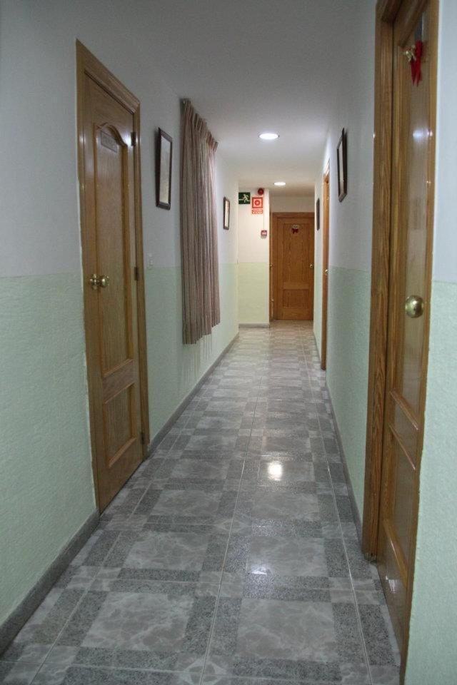 Hostal Maribel Almeria Ngoại thất bức ảnh