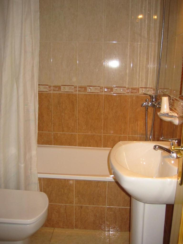 Hostal Maribel Almeria Ngoại thất bức ảnh