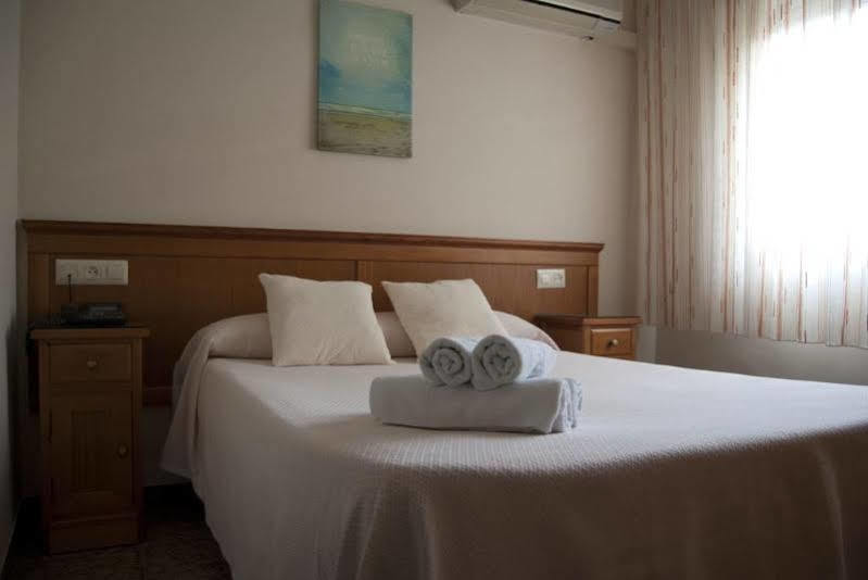 Hostal Maribel Almeria Ngoại thất bức ảnh