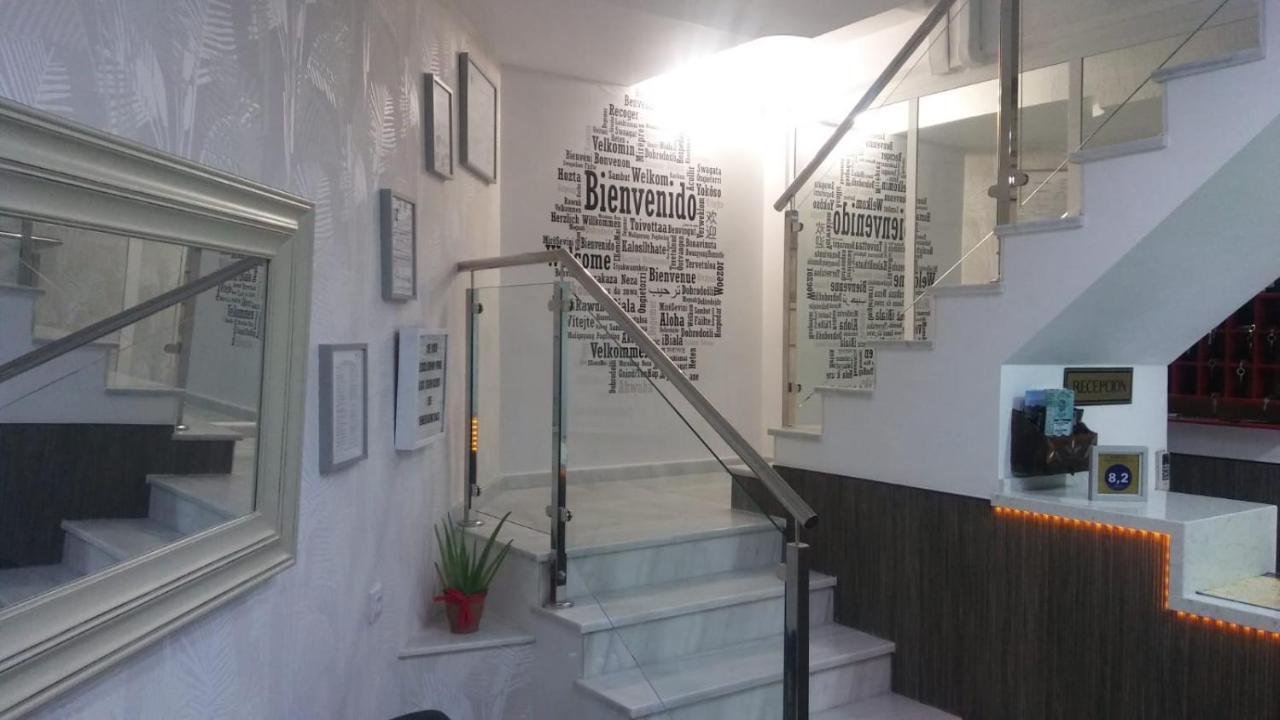 Hostal Maribel Almeria Ngoại thất bức ảnh