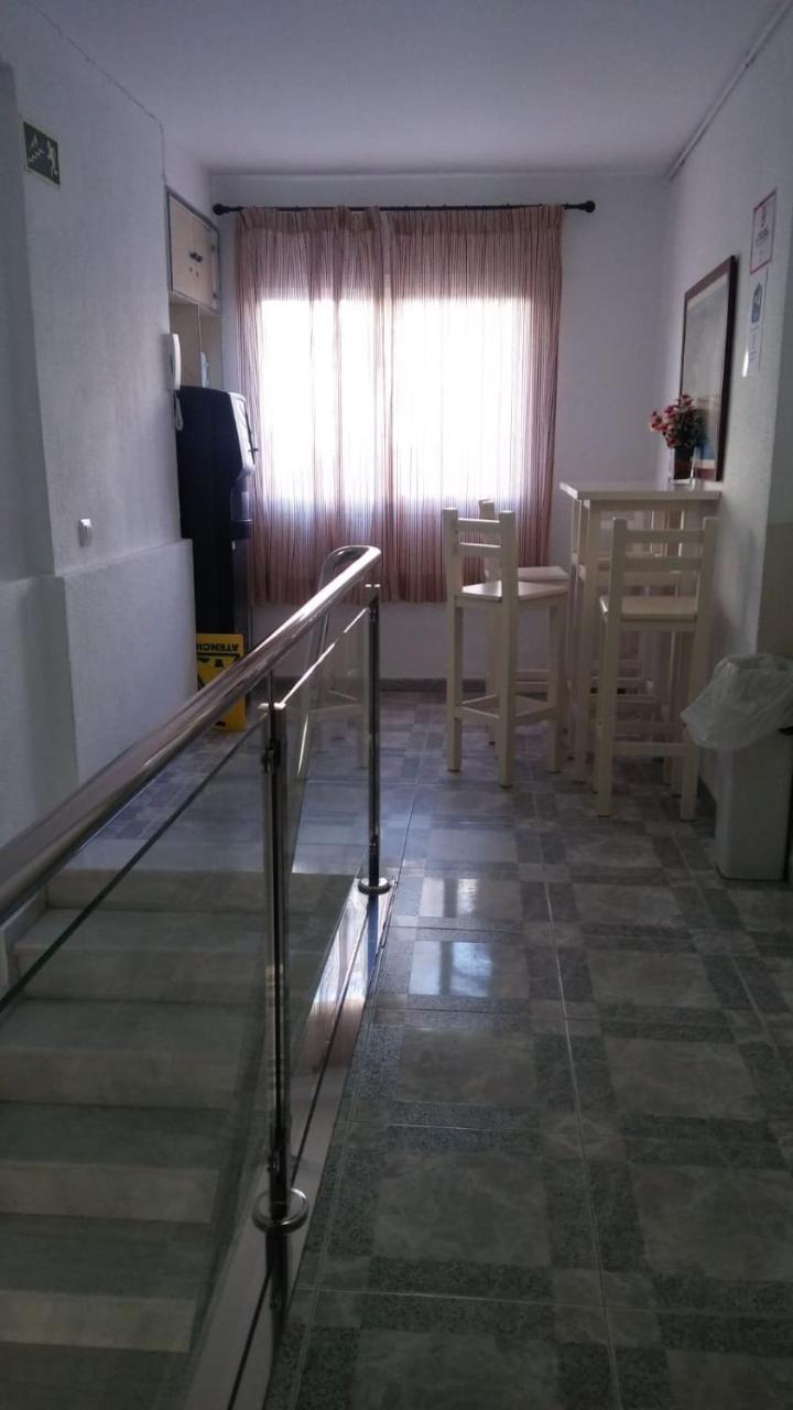Hostal Maribel Almeria Ngoại thất bức ảnh