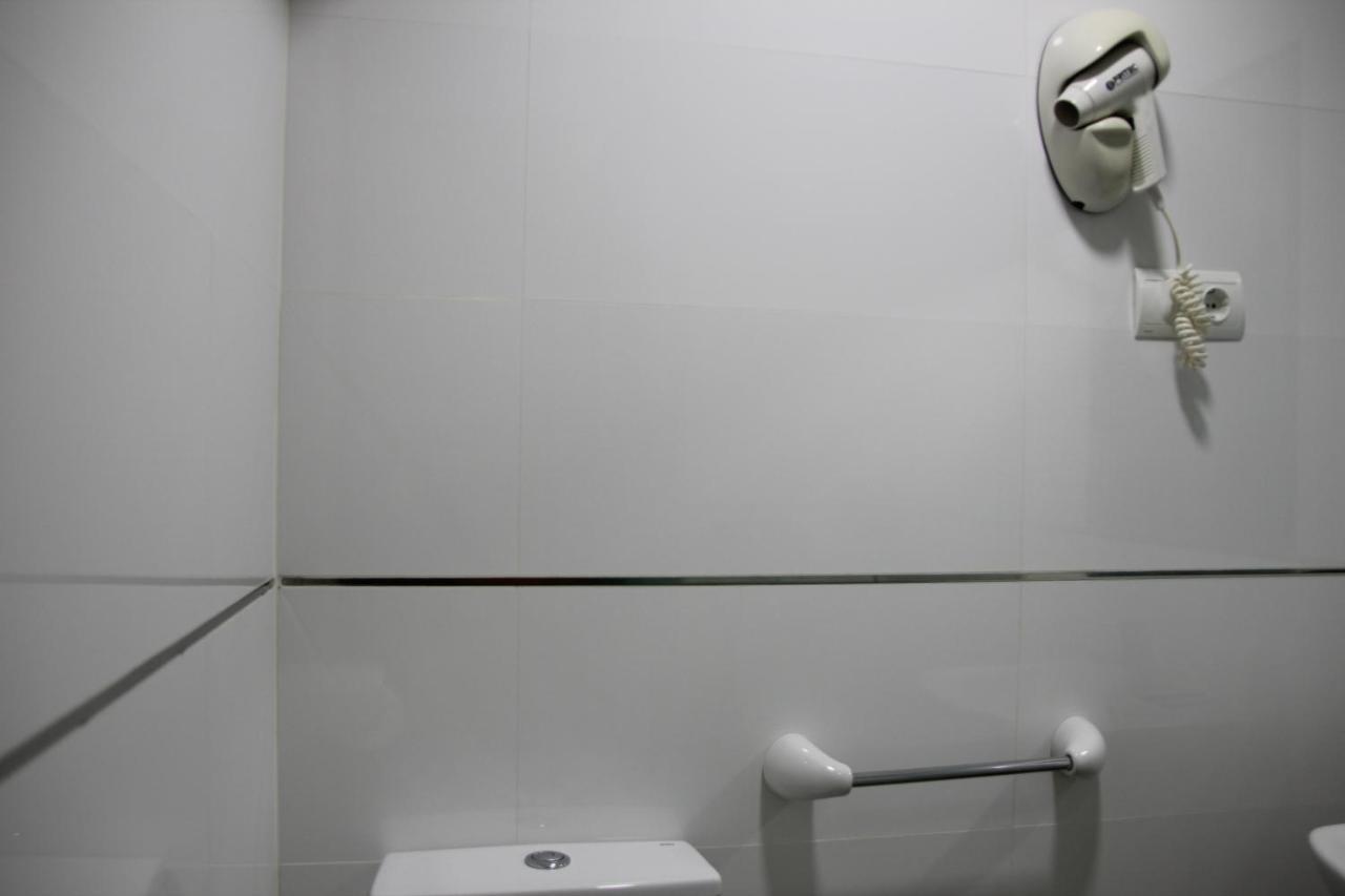 Hostal Maribel Almeria Ngoại thất bức ảnh